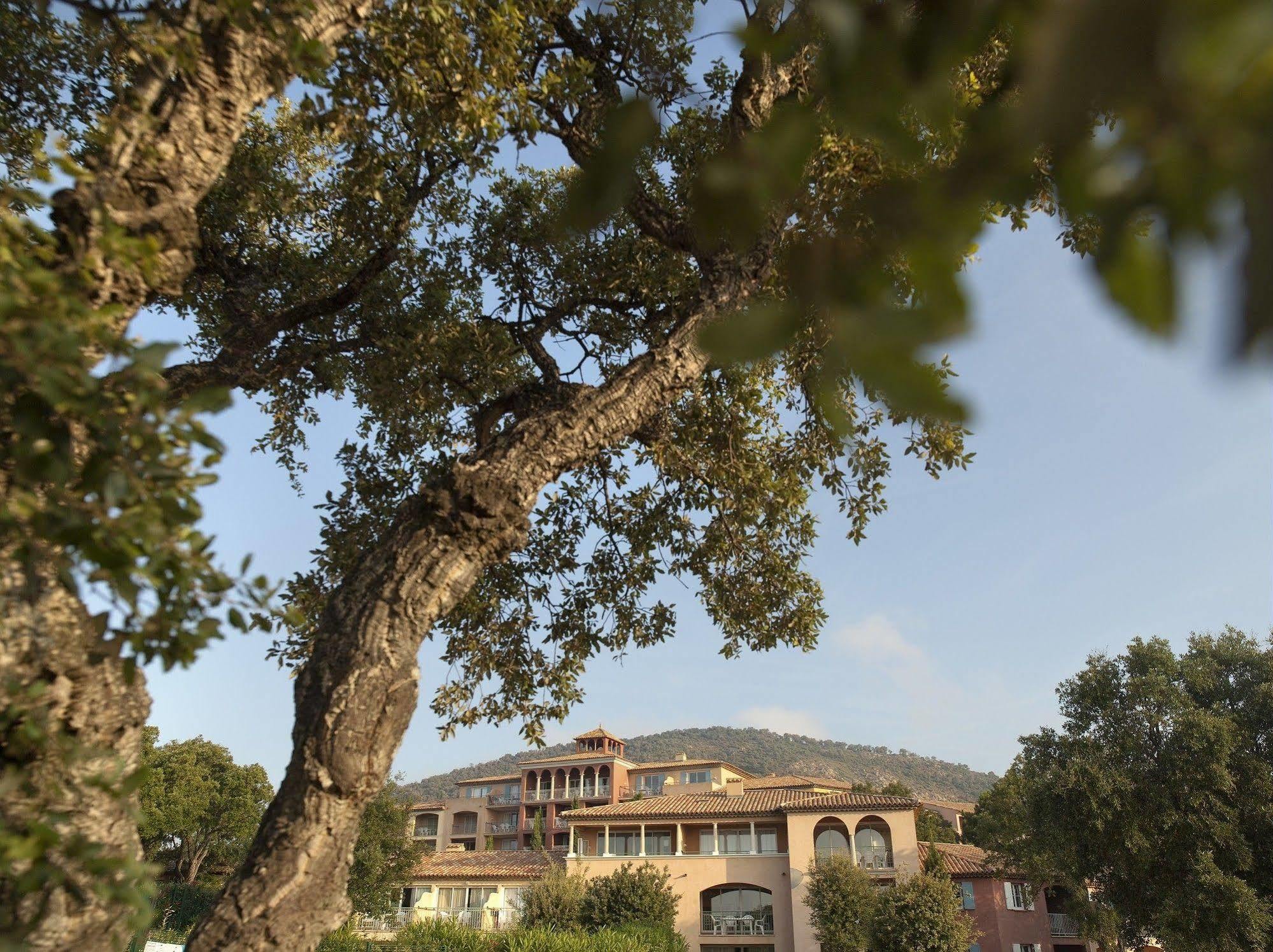 P&V Residence Le Hameau Des Issambrr Sainte-Maxime Dış mekan fotoğraf