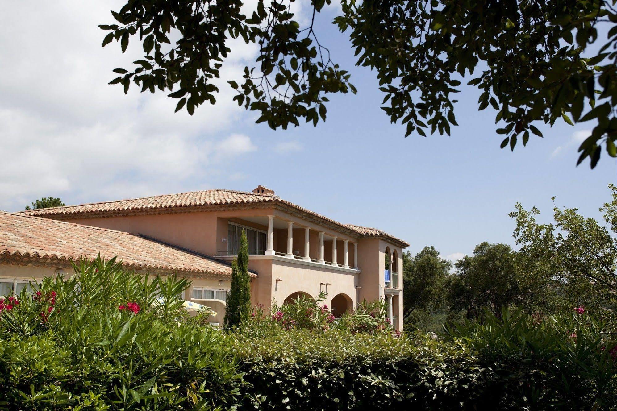 P&V Residence Le Hameau Des Issambrr Sainte-Maxime Dış mekan fotoğraf