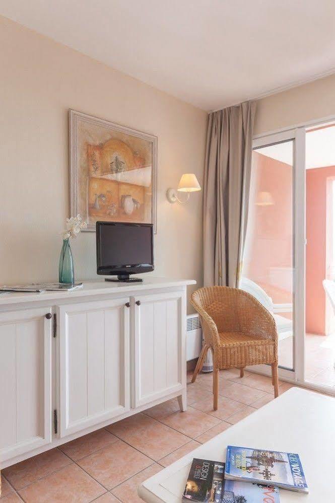 P&V Residence Le Hameau Des Issambrr Sainte-Maxime Dış mekan fotoğraf