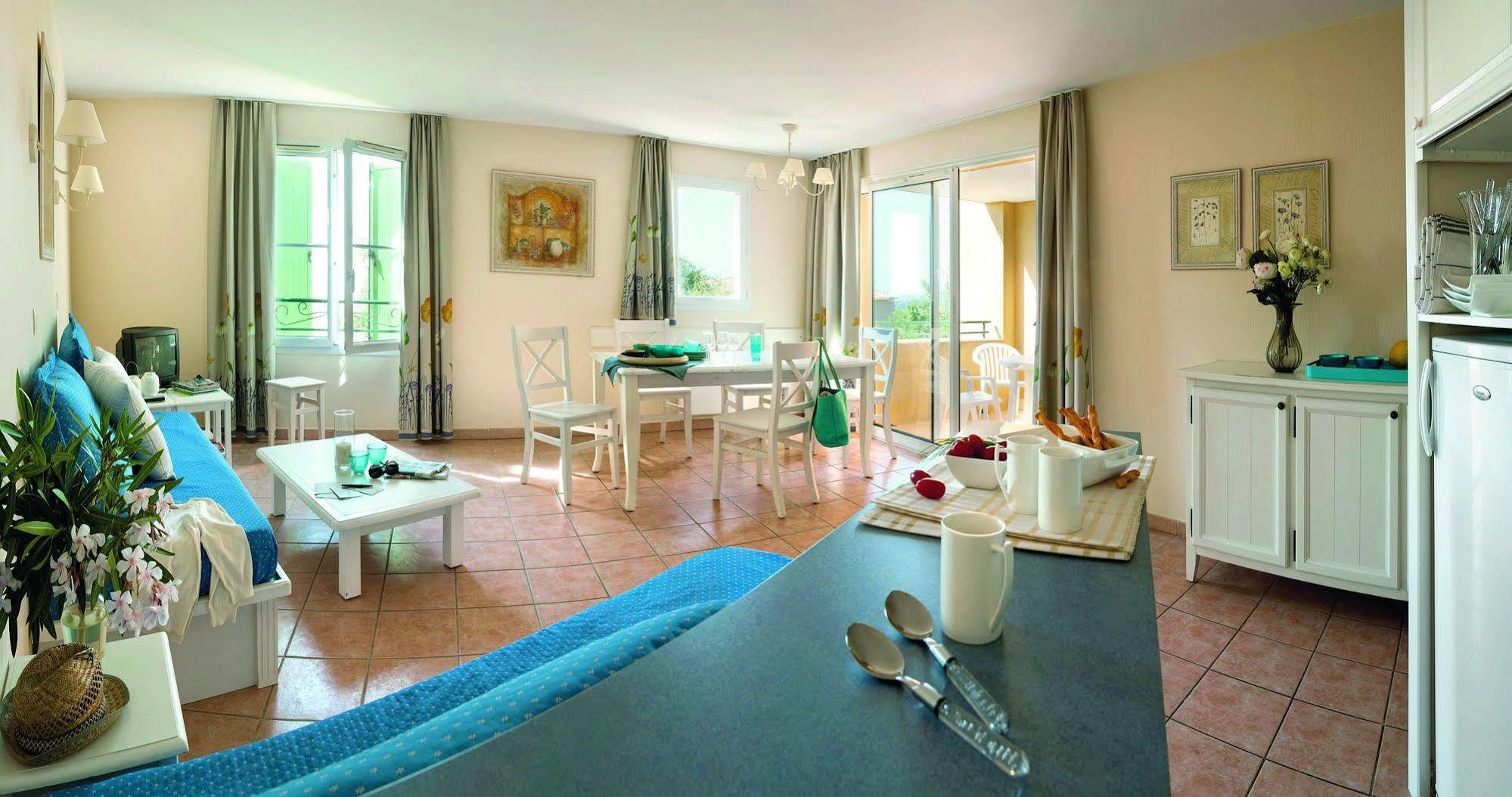 P&V Residence Le Hameau Des Issambrr Sainte-Maxime Dış mekan fotoğraf